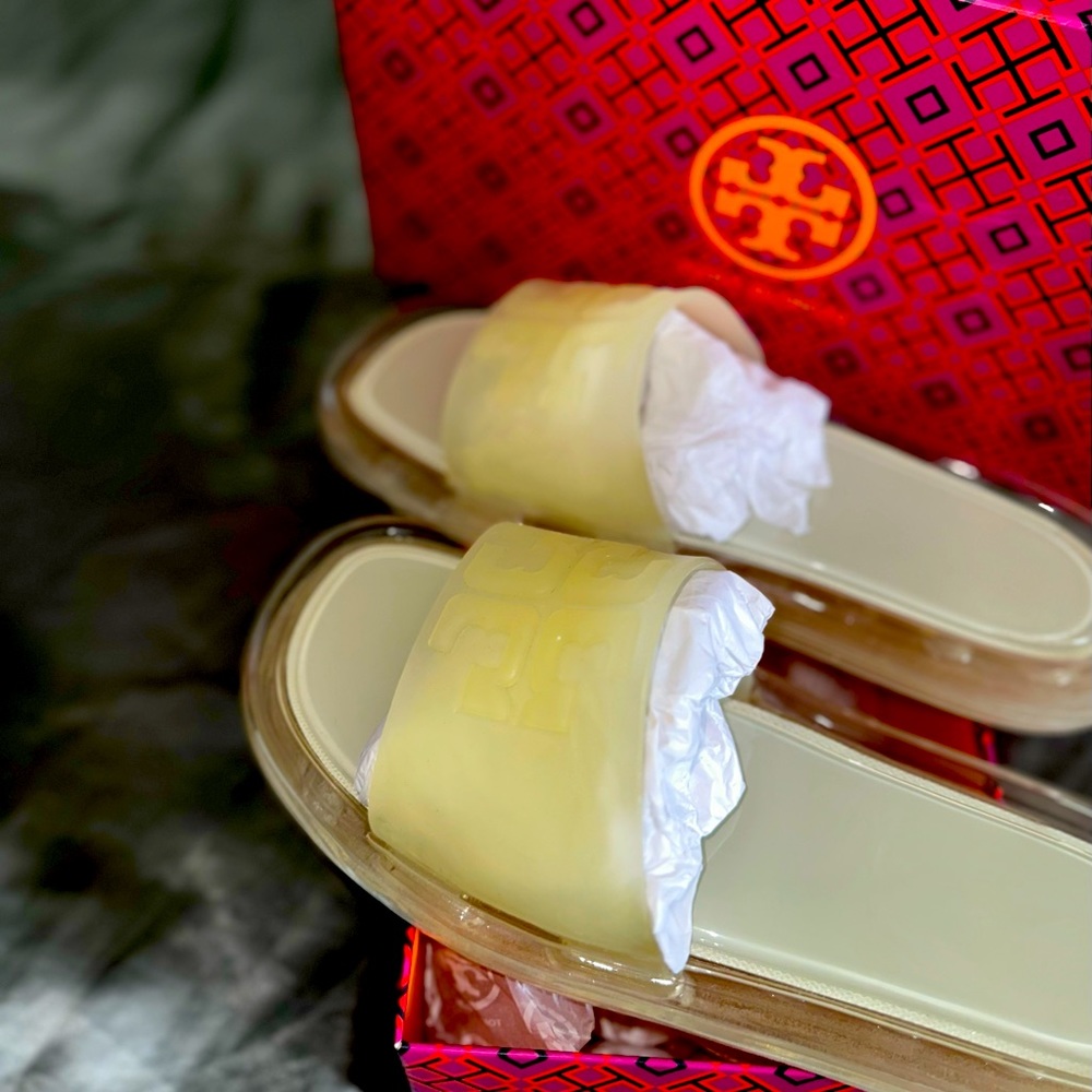 Tory Burch Jellies